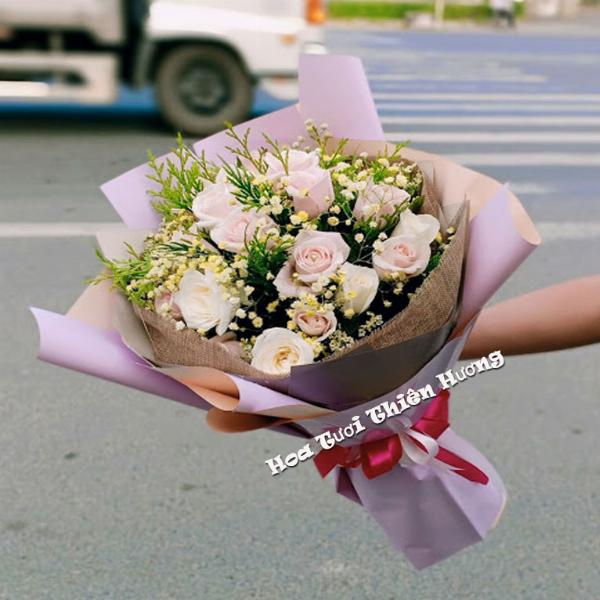 Bó hoa tươi chúc mừng HCM1901