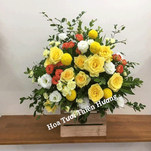 Giỏ hoa tươi chúc mừng - HCM2802